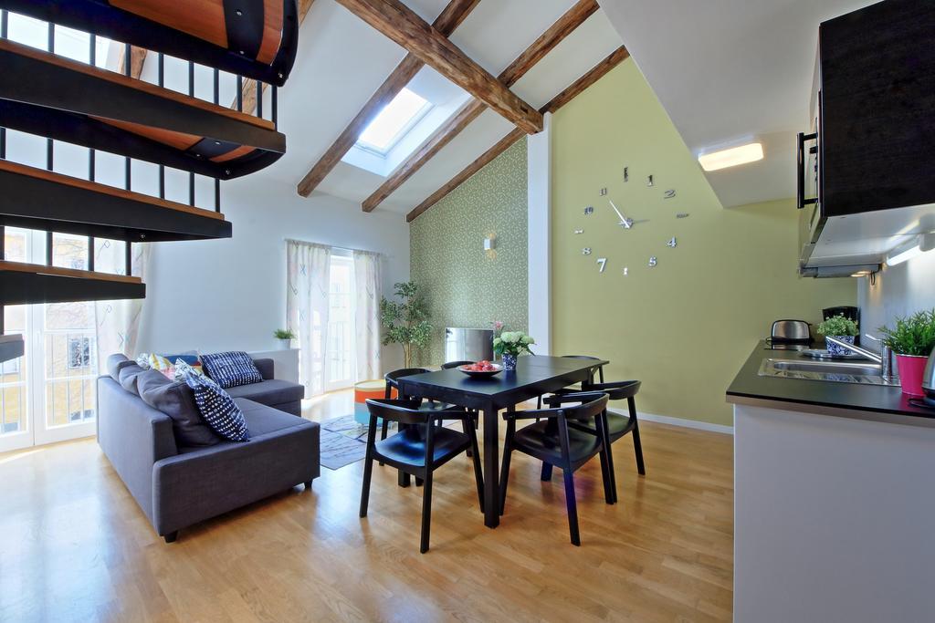 Hollareum Apartment